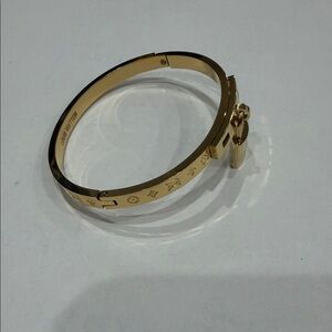 Fashion Gold Designer Bangle Bracelet no tarnish at all waterproof